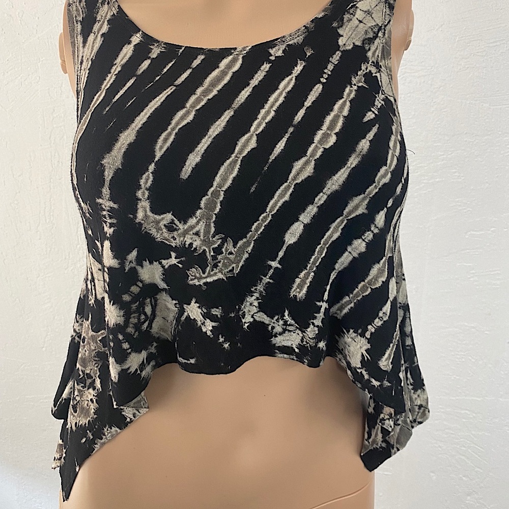 Tie dye crop top super soft material